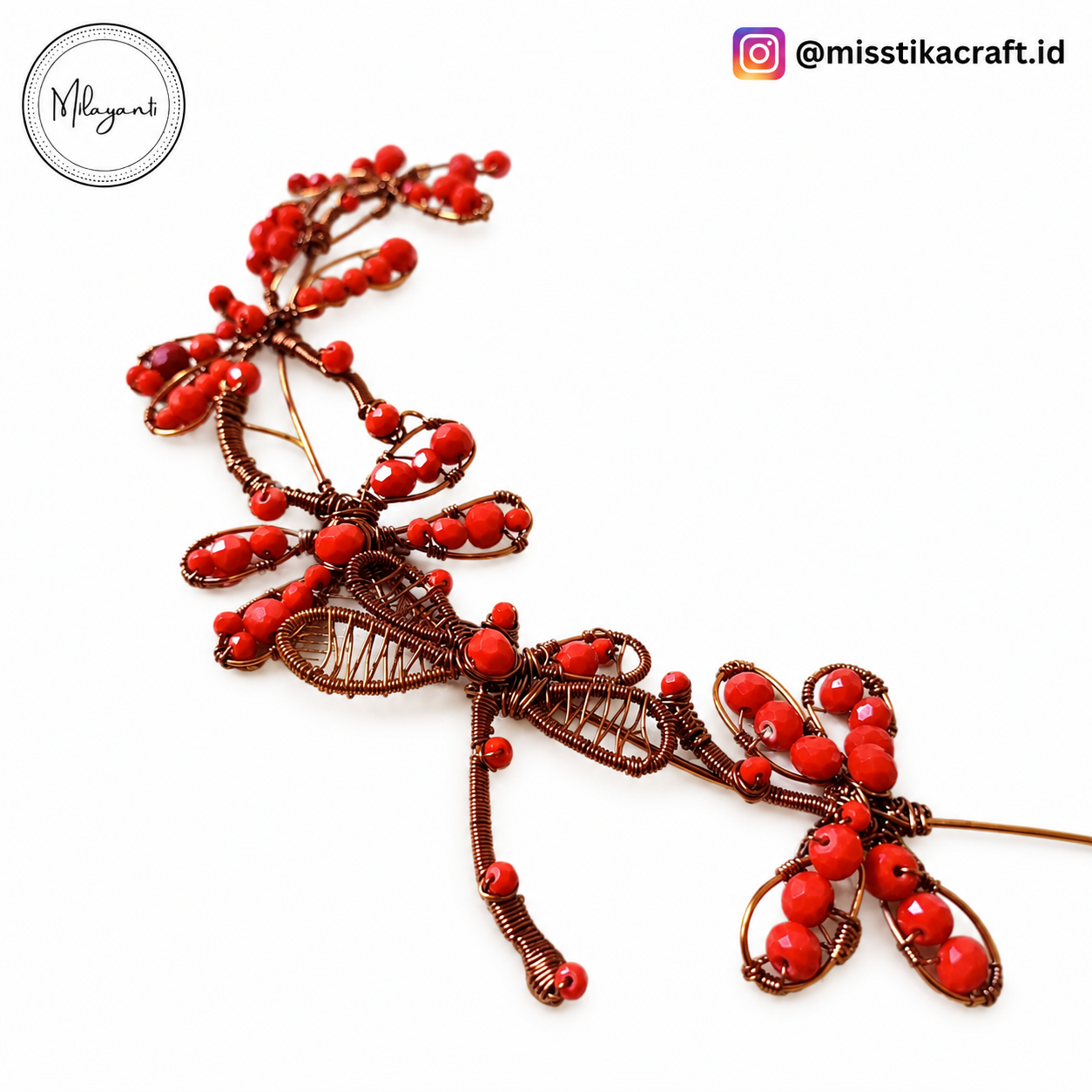 Kalung Crimson Bloom